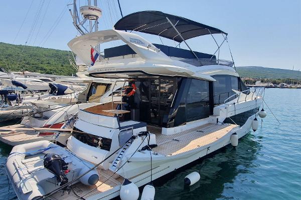 Galeon 500 Fly