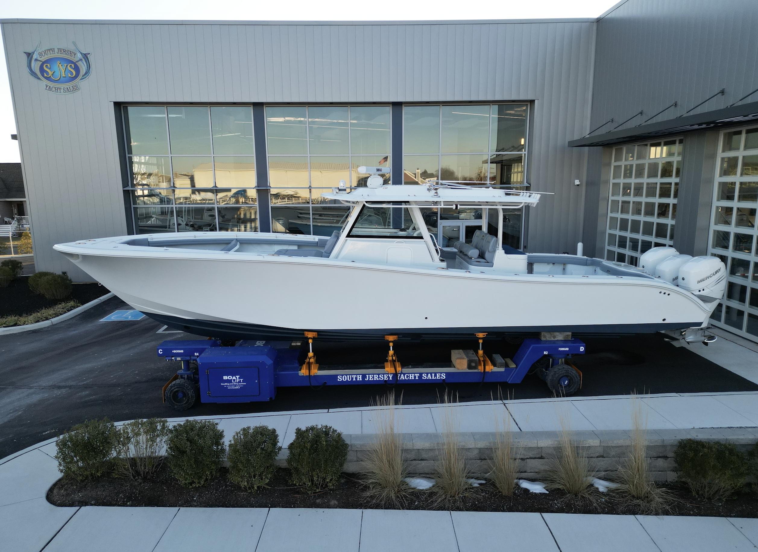 2022 Yellowfin 42 Offshore