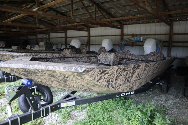 2025 Lowe Roughneck 2070 Side Console, Rockville Indiana - boats.com