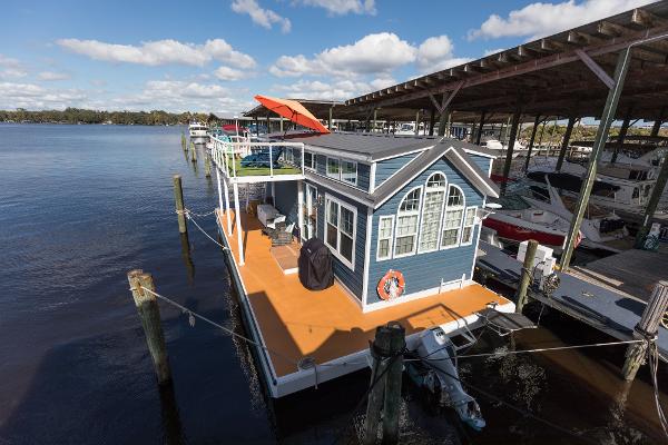 Houseboat Island Lifestyle 2022 Houseboat 40