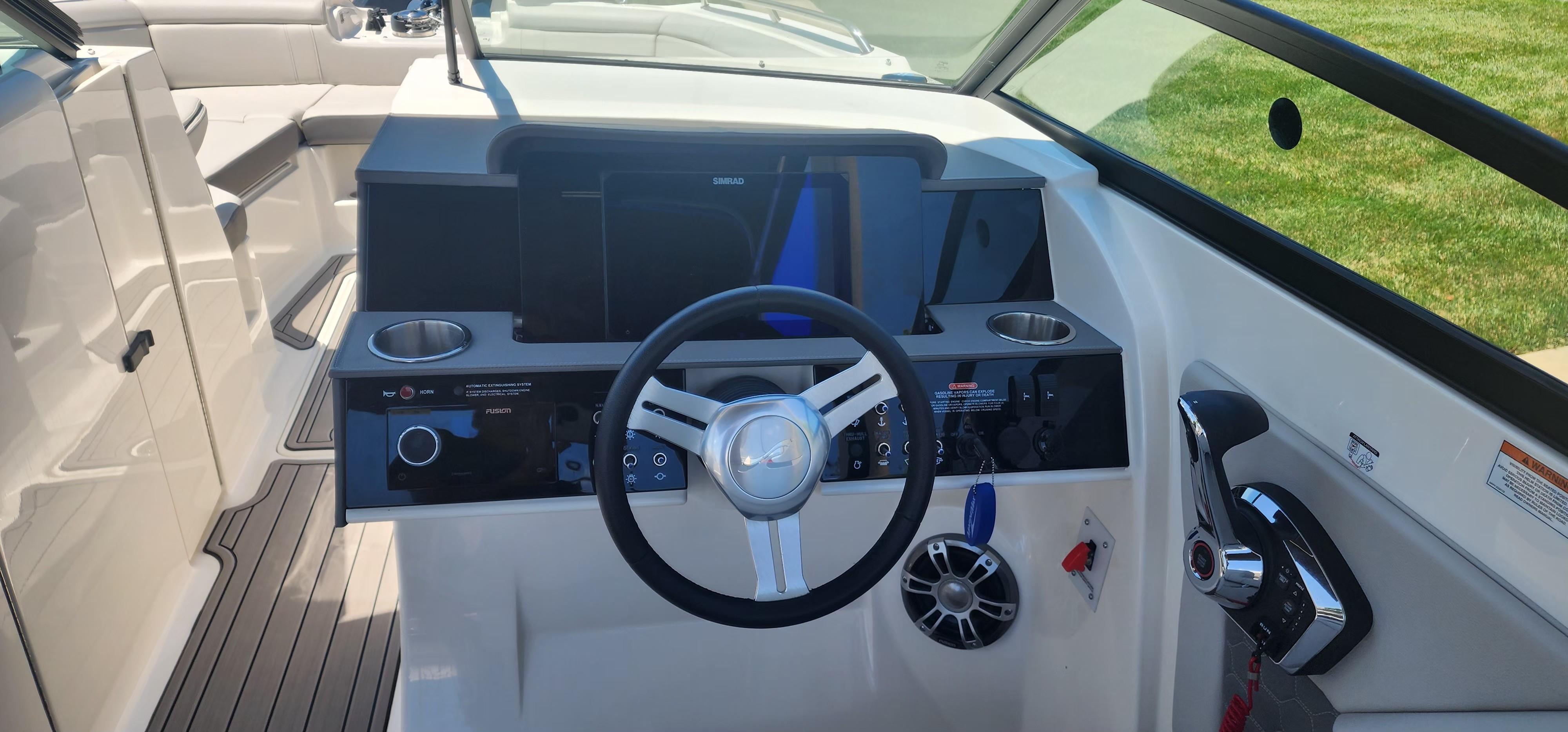 2024 Bowrider SeaRay