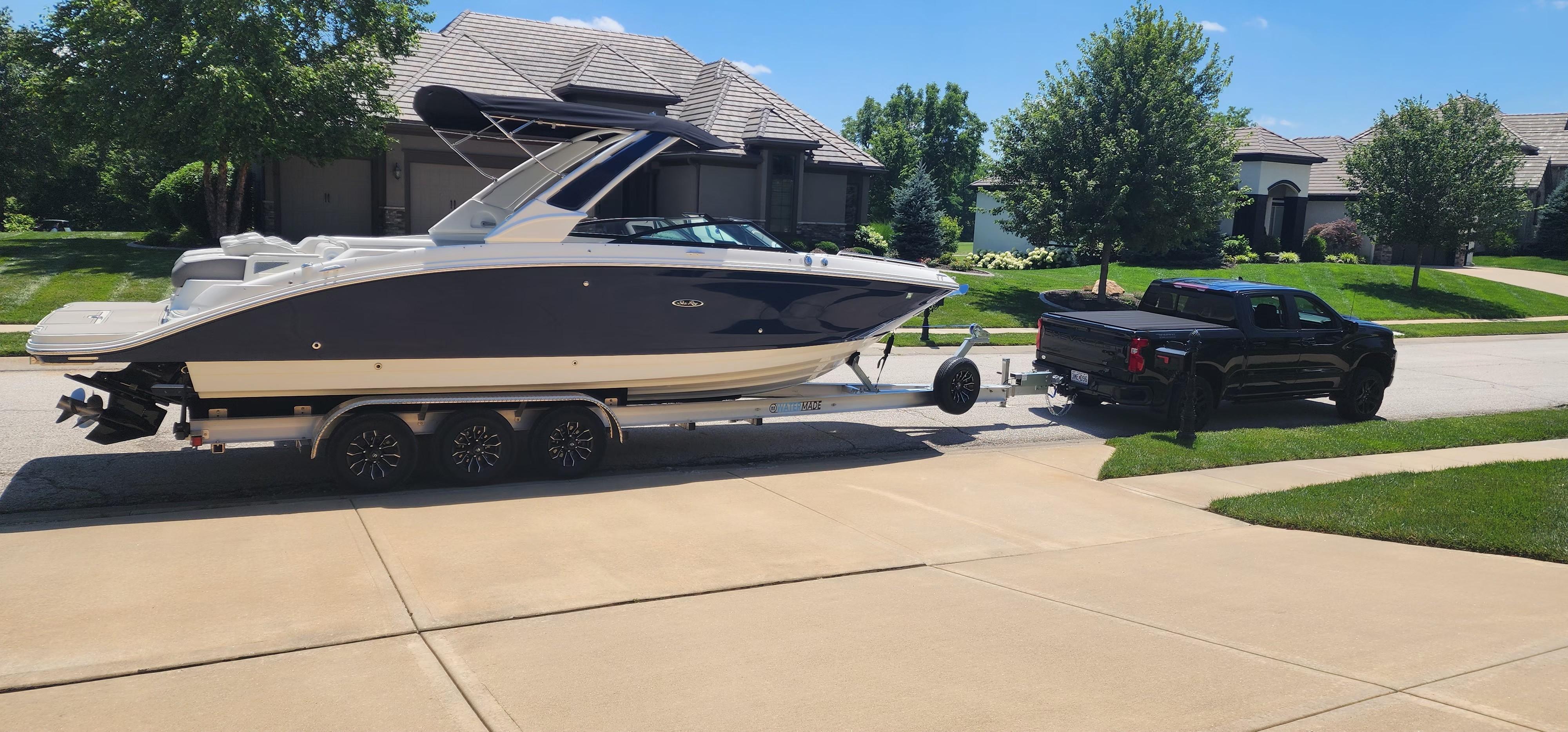 2024 Bowrider SeaRay