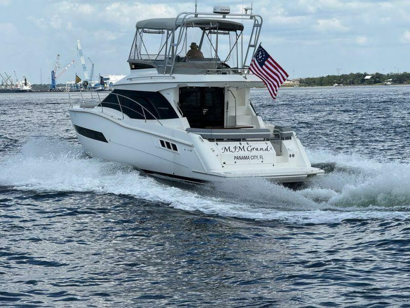 2020 Carver C36 Command Bridge