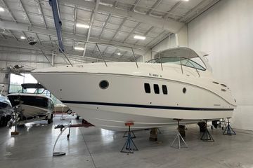 2017 Rinker EX 370