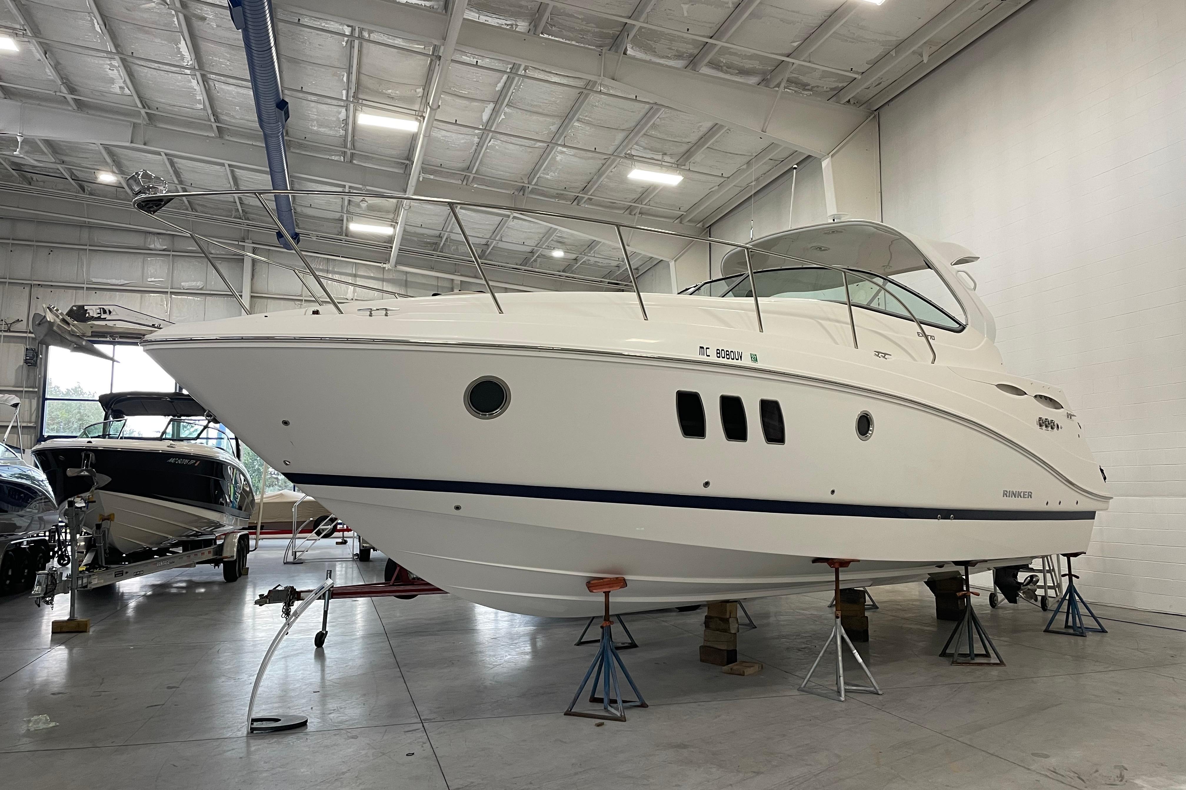 2017 Rinker EX 370