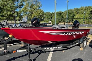 2025 Tracker Super Guide V-16 SC