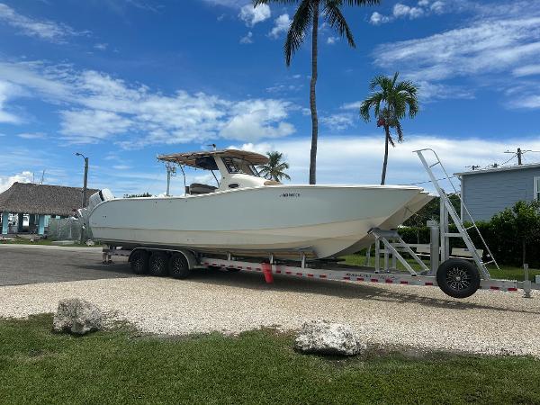 2009 Mamba 350 Hydrofoil-Assisted Catamaran (Insetta 35IFC)
