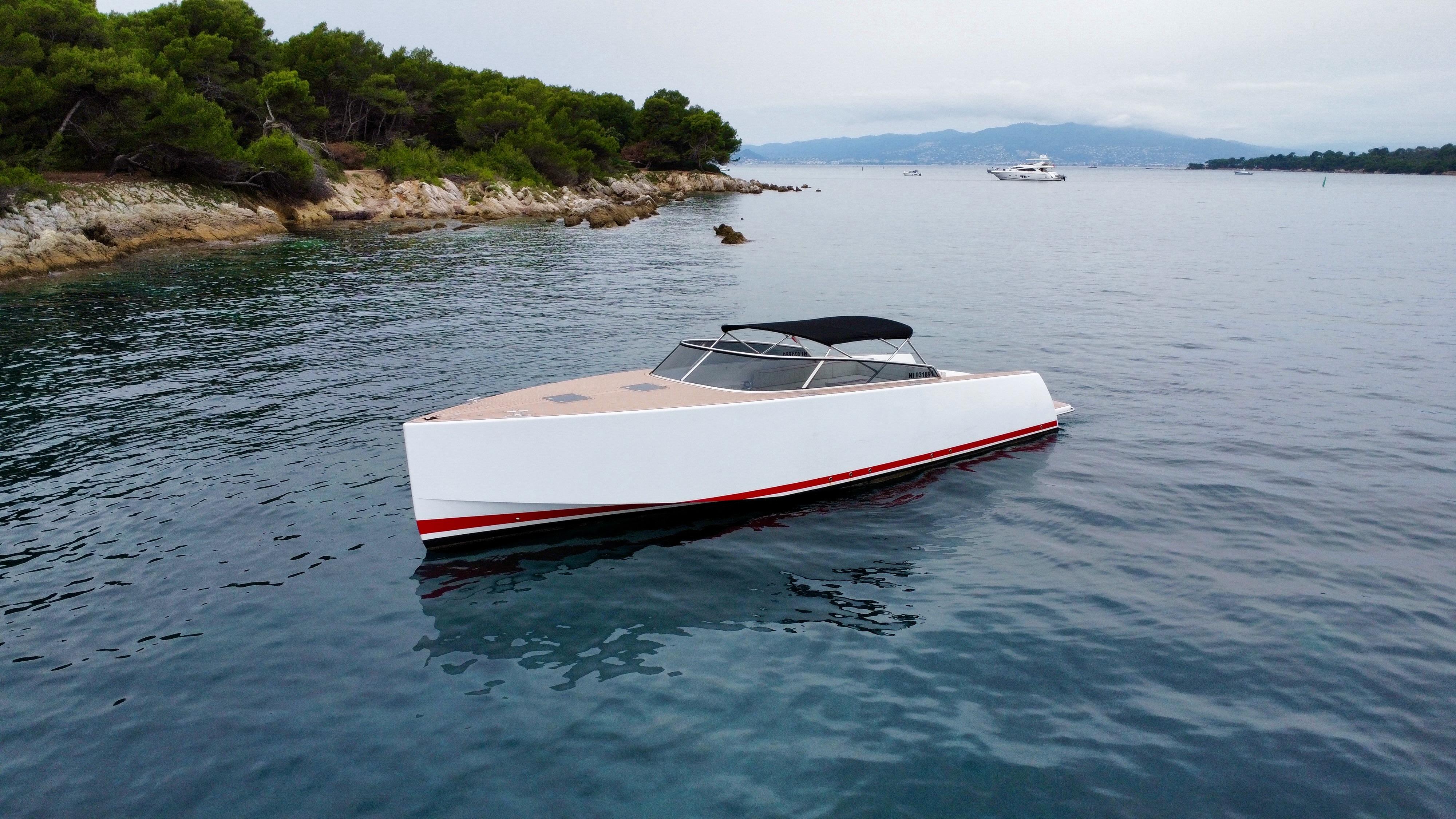 2009 VanDutch 40