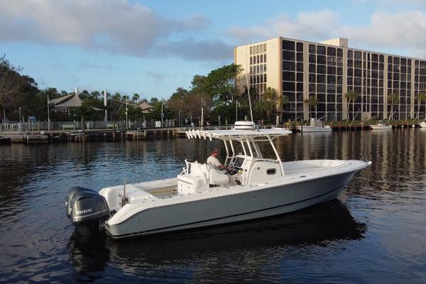 2013 Edgewater 318CC