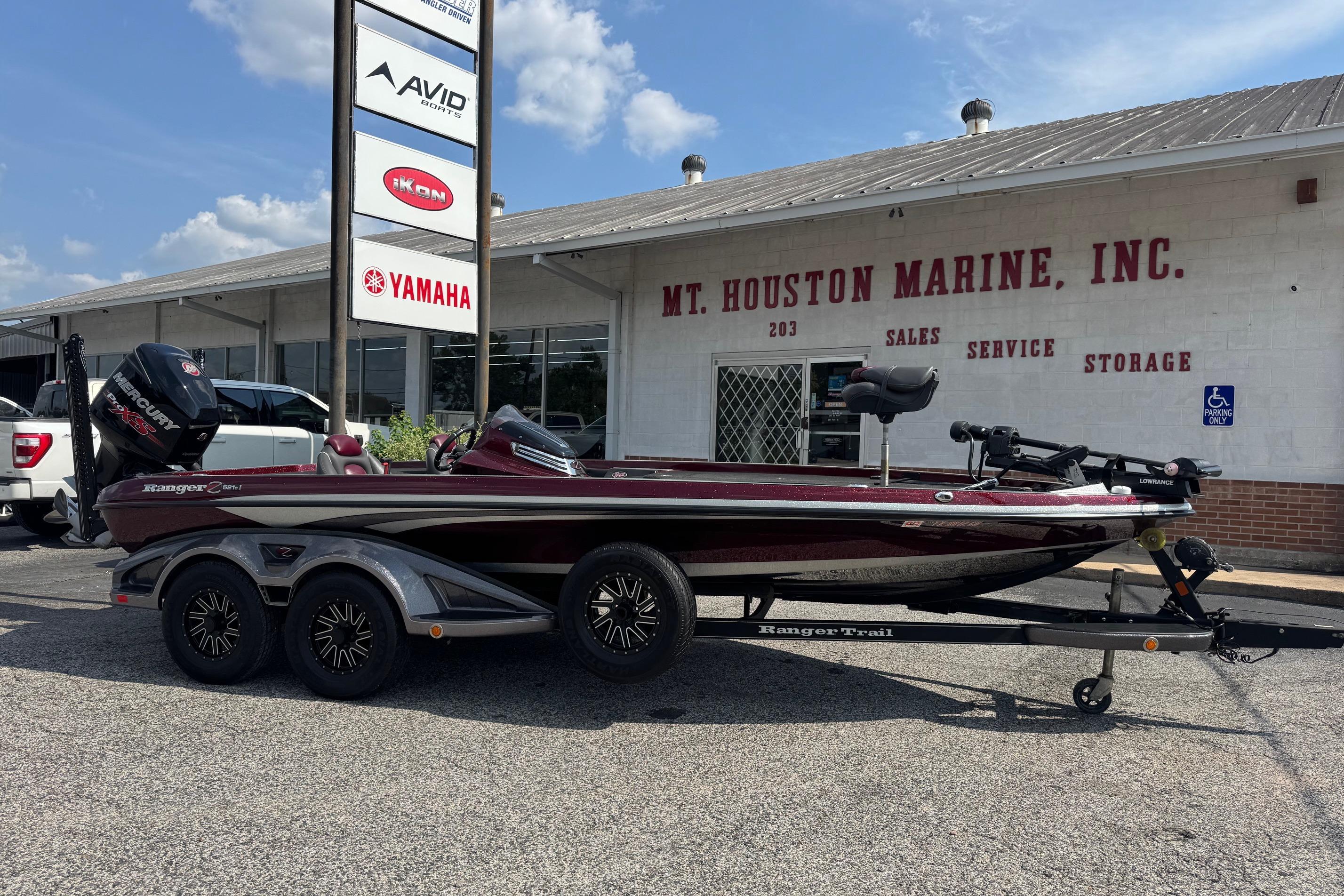 Ranger Z521 Comanche 2014 Ranger Z521 Comanche boat at Mt. Houston Marine dealership.