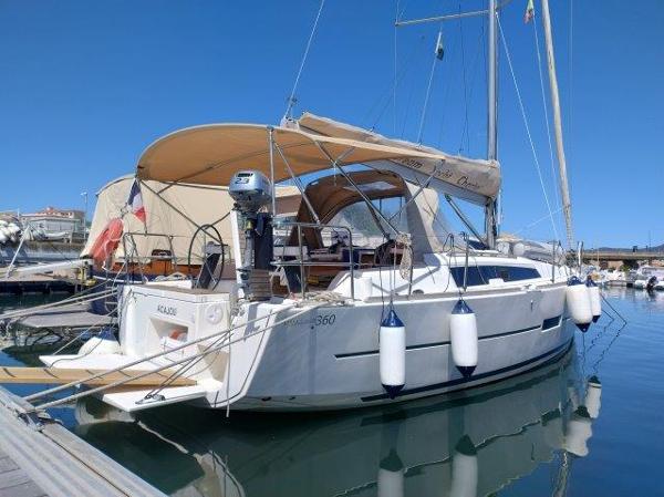 Dufour 360 Dufour 360