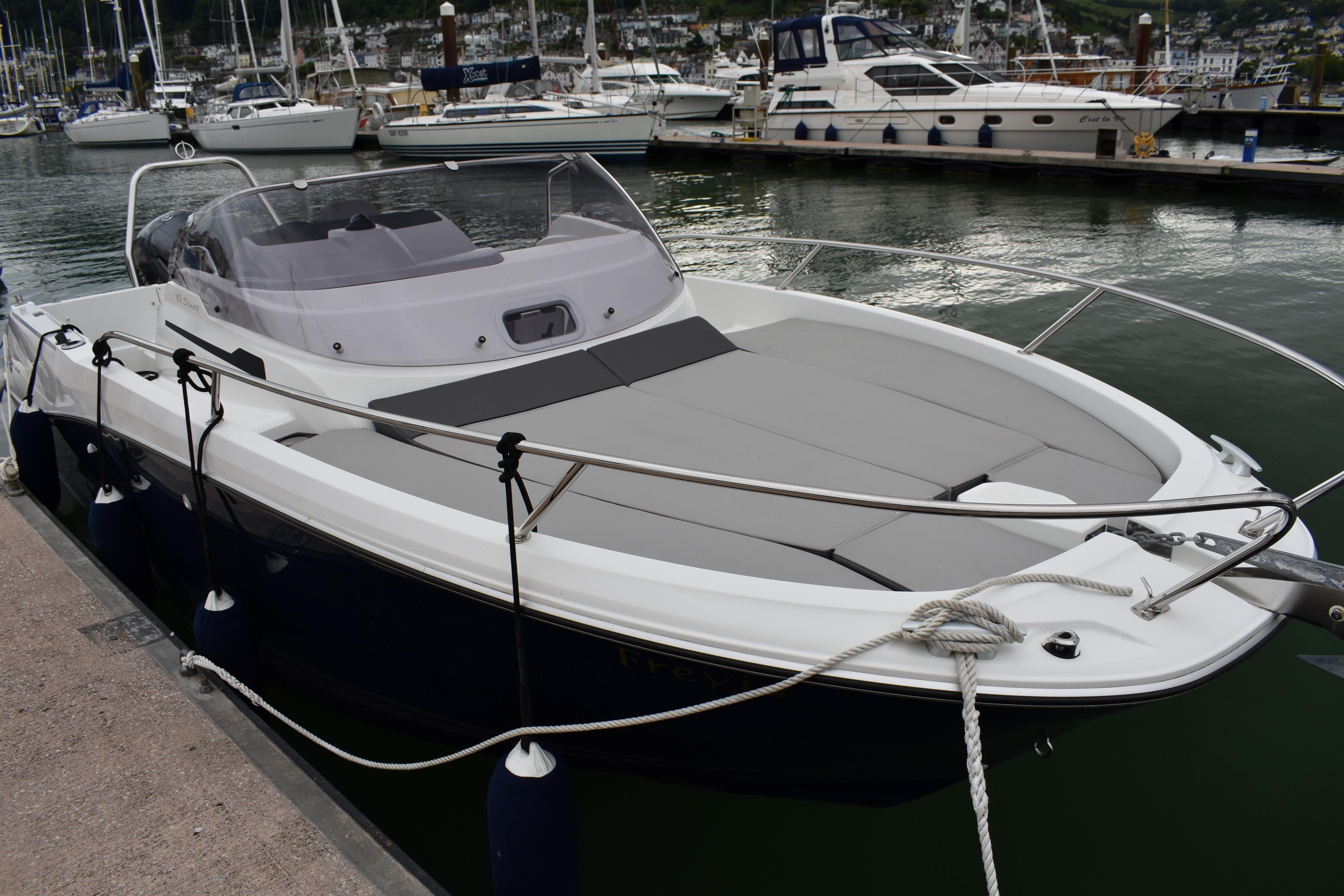 2019 Jeanneau Cap Camarat 6.5 WA Series 3