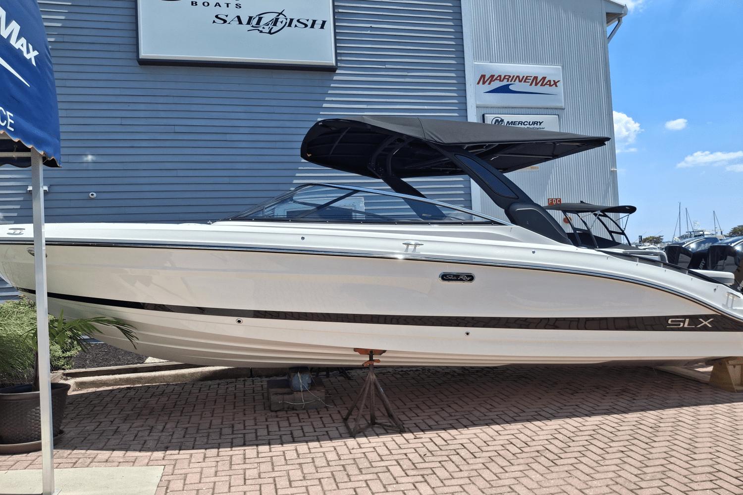 2026 Sea Ray SLX 280 Outboard