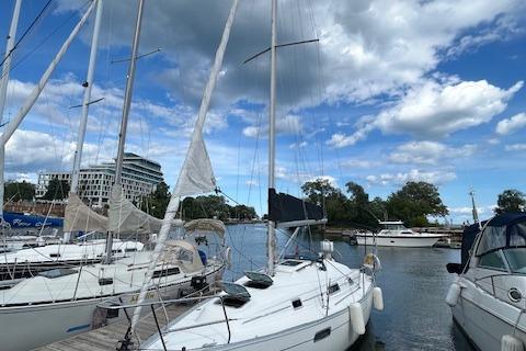 1998 Beneteau 281