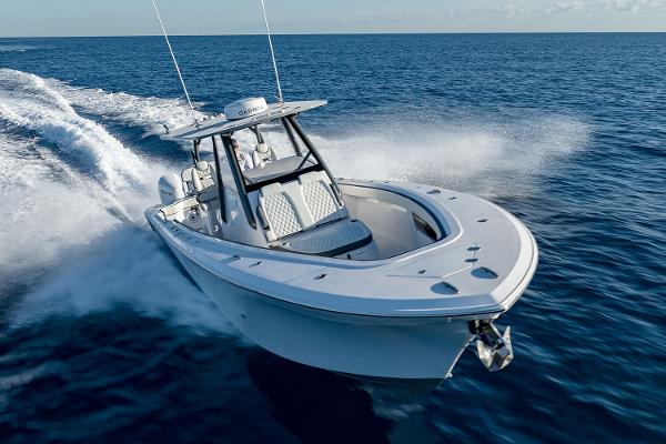 2026 Front Runner 36 Center Console