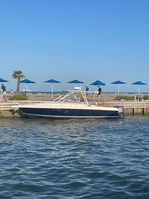 2006 Intrepid 310 Walkaround