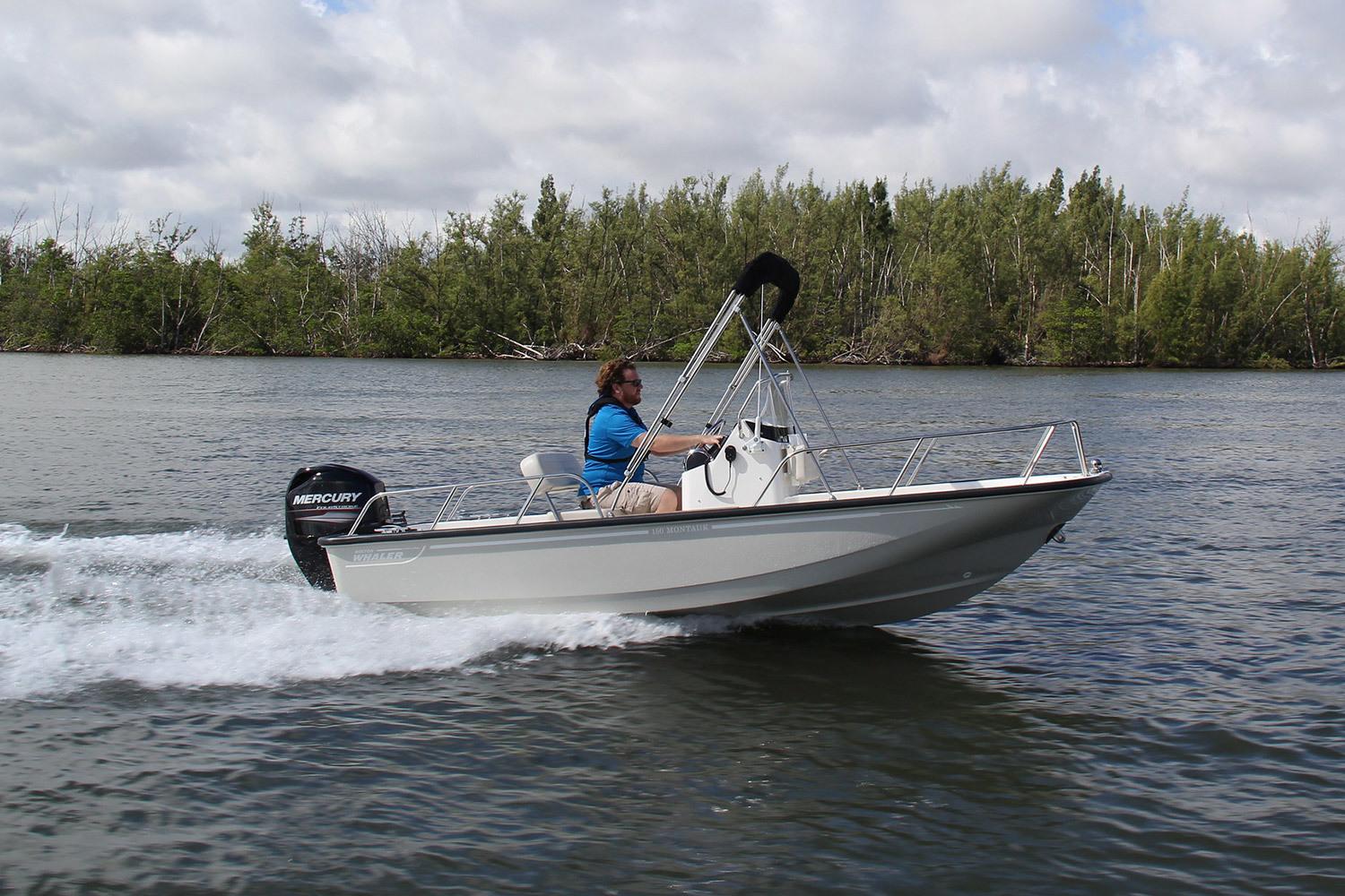 2025 Boston Whaler 150 Montauk