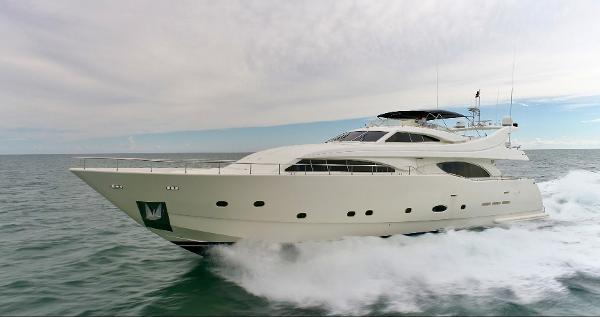 2003 Ferretti Yachts 94