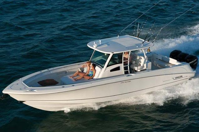 2025 Boston Whaler 380 Outrage