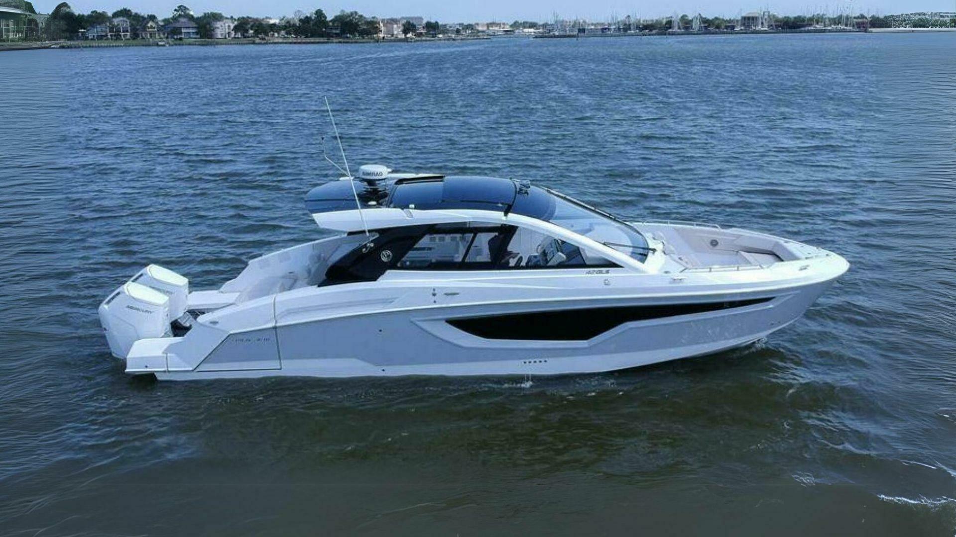 2024 Cruisers Yachts 42 GLS