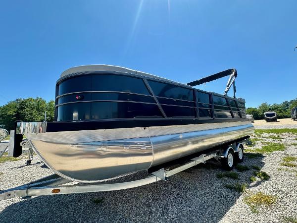 2024 Massimo Marine P24-Limited Max