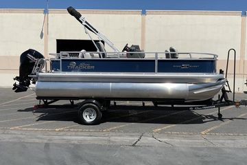 2026 Sun Tracker Bass Buggy 18 DLX