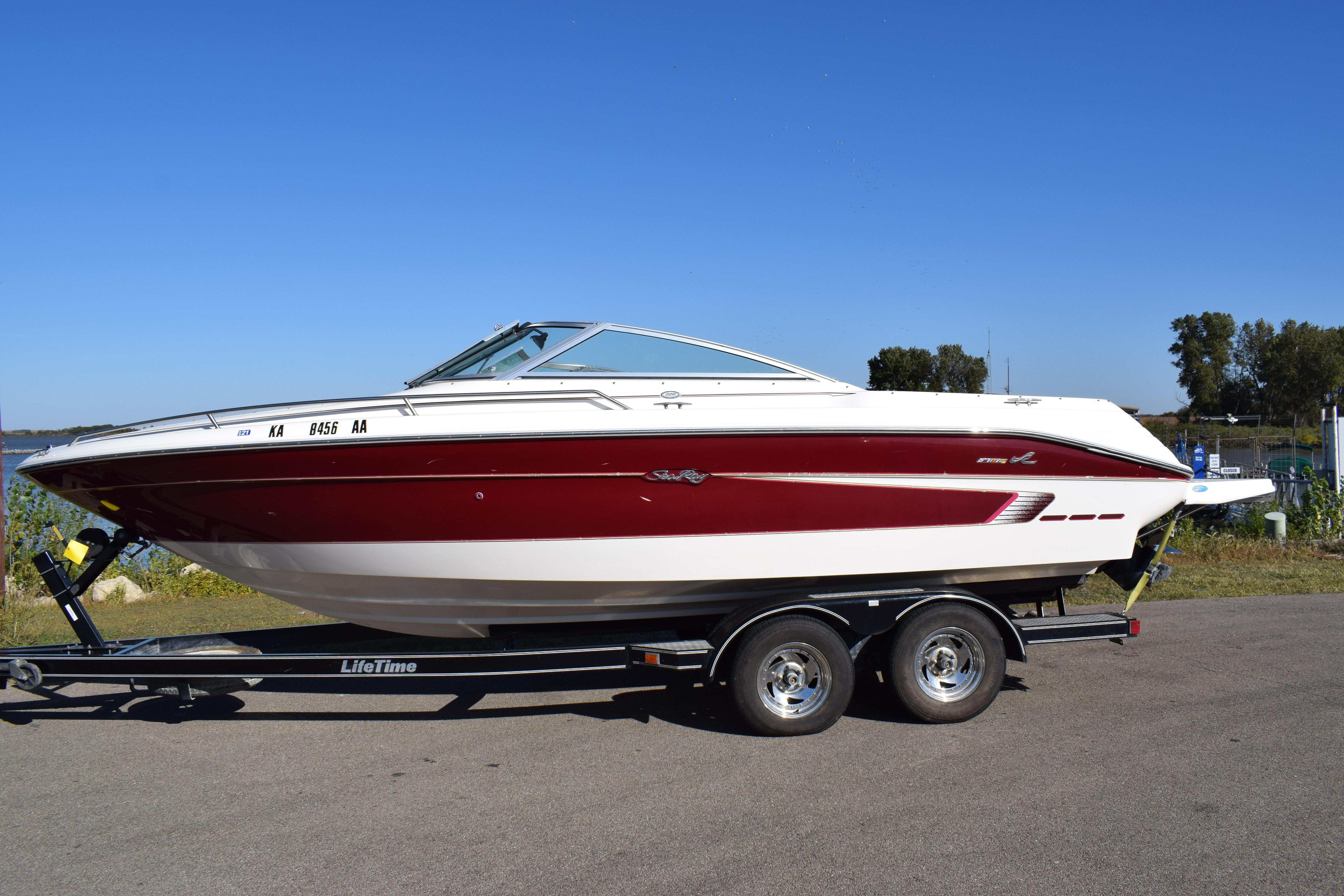 1995 Sea Ray 220 Select, El Dorado Kansas