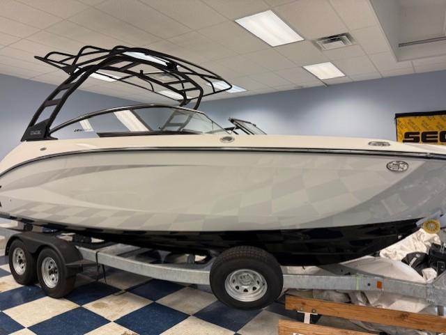 2025 Yamaha Boats 252SE