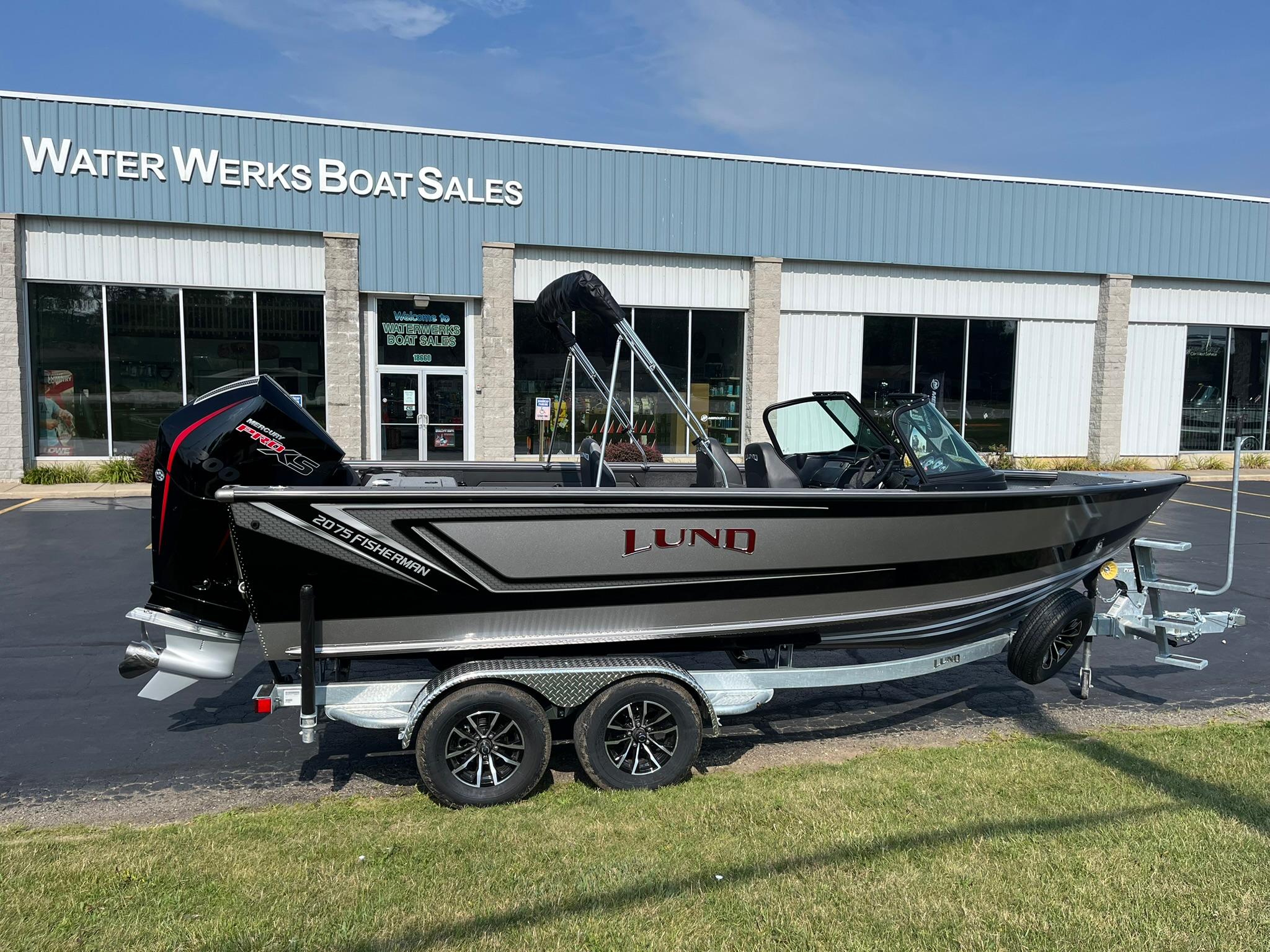 2026 Lund 2075 Fisherman