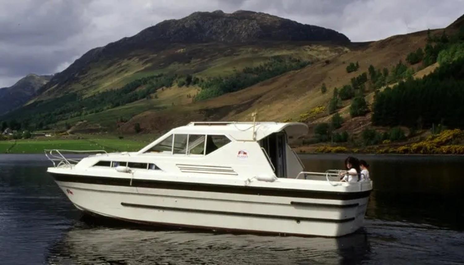 Le Boat Cygnet
