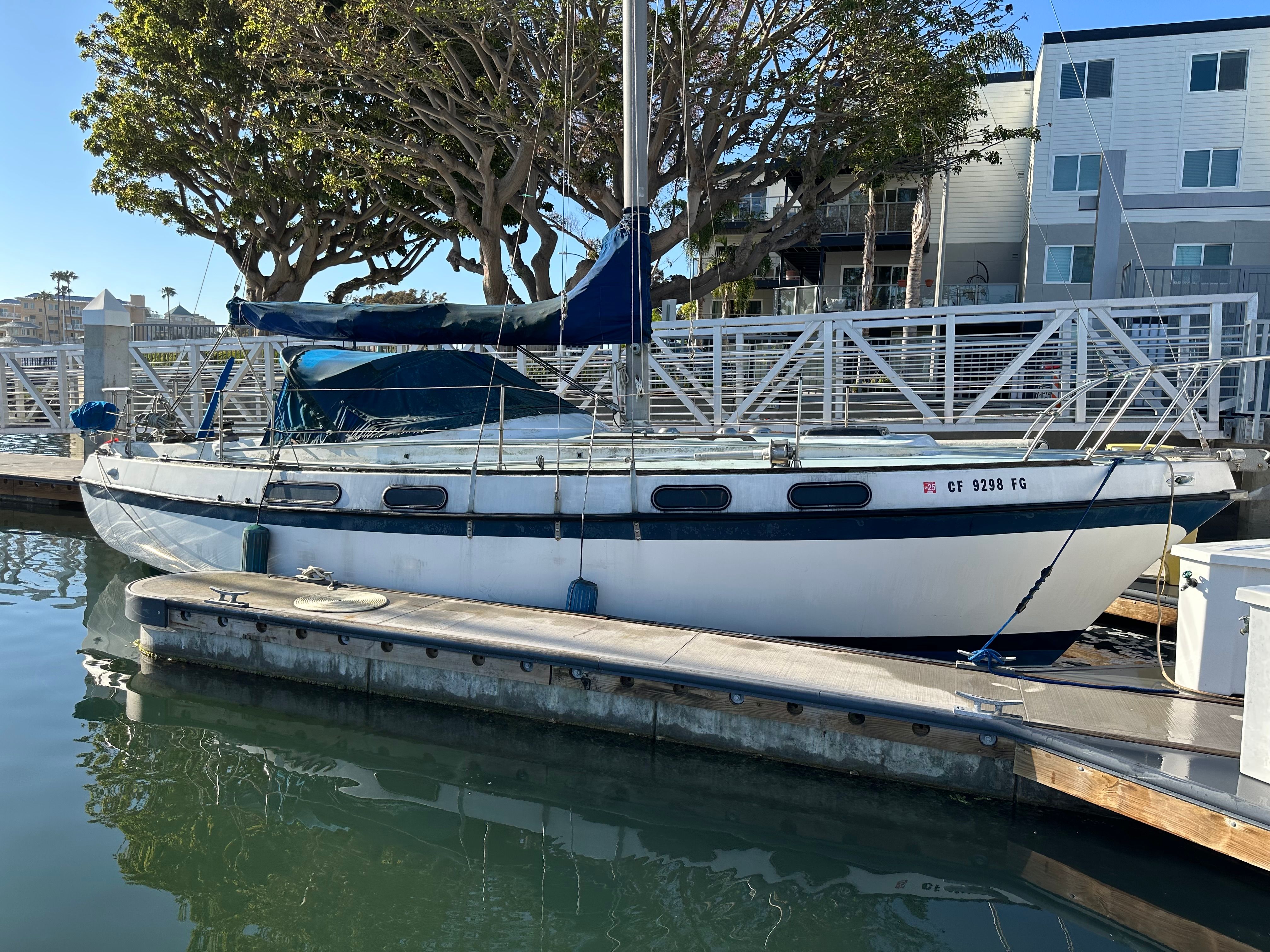 1973 Morgan Out Island 33’