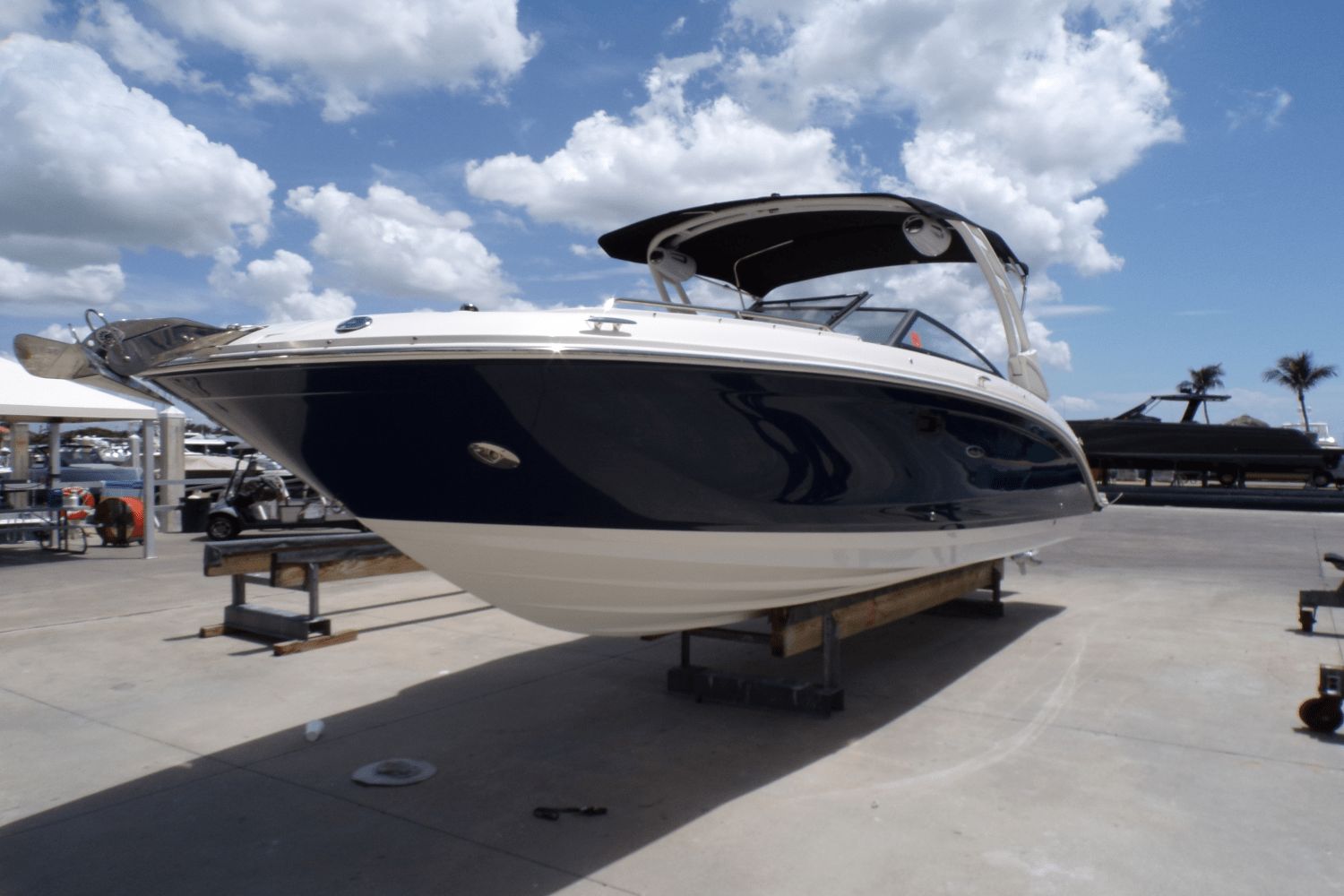 2023 Sea Ray SDX 290 Outboard