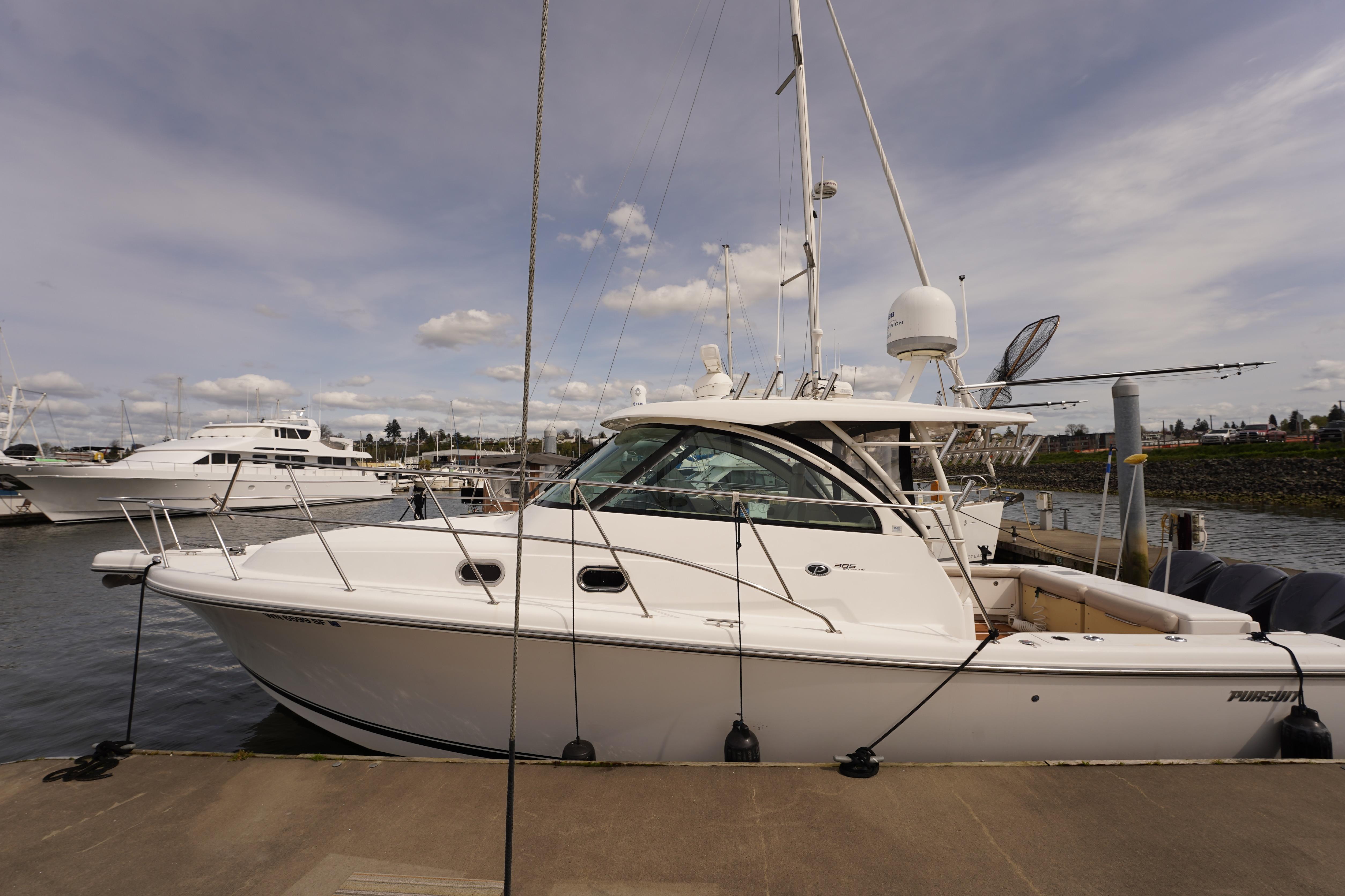 2015 Pursuit OS 385 Offshore