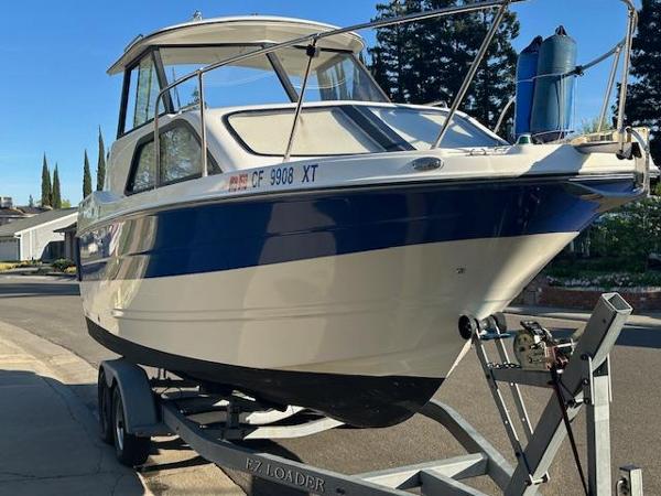 2006 Bayliner 242 Classic