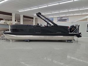 Bennington M Quad Bench 24 MFB