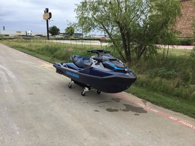 Sea-Doo GTX™ 300 Tech, Audio, iDF, iBR