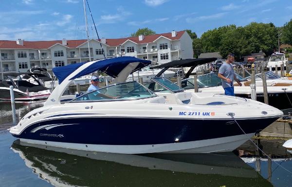 Chaparral 287 SSX DOCKSIDE PROFILE