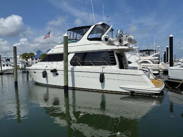 1998 Carver 530 Voyager