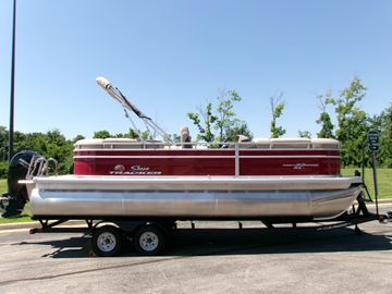 2024 Sun Tracker Party Barge 22 RF XP3