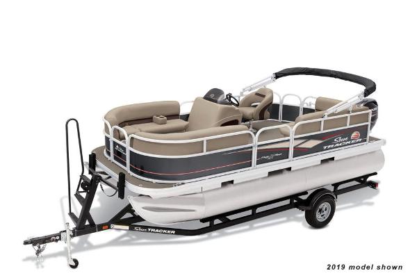 Sun Tracker Party Barge 18 Dlx Boats For Sale Boats Com