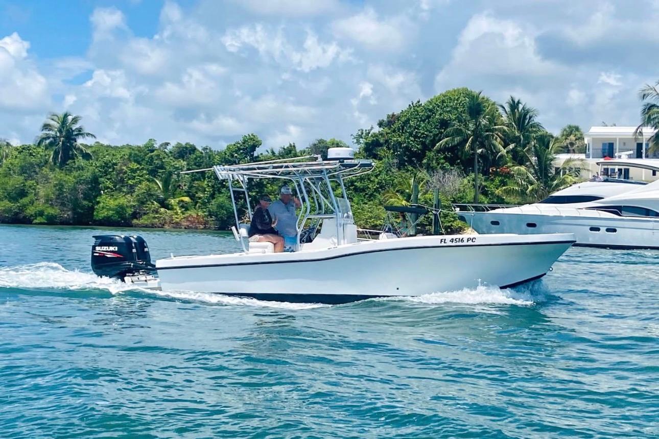 2011 Dusky 23'3
