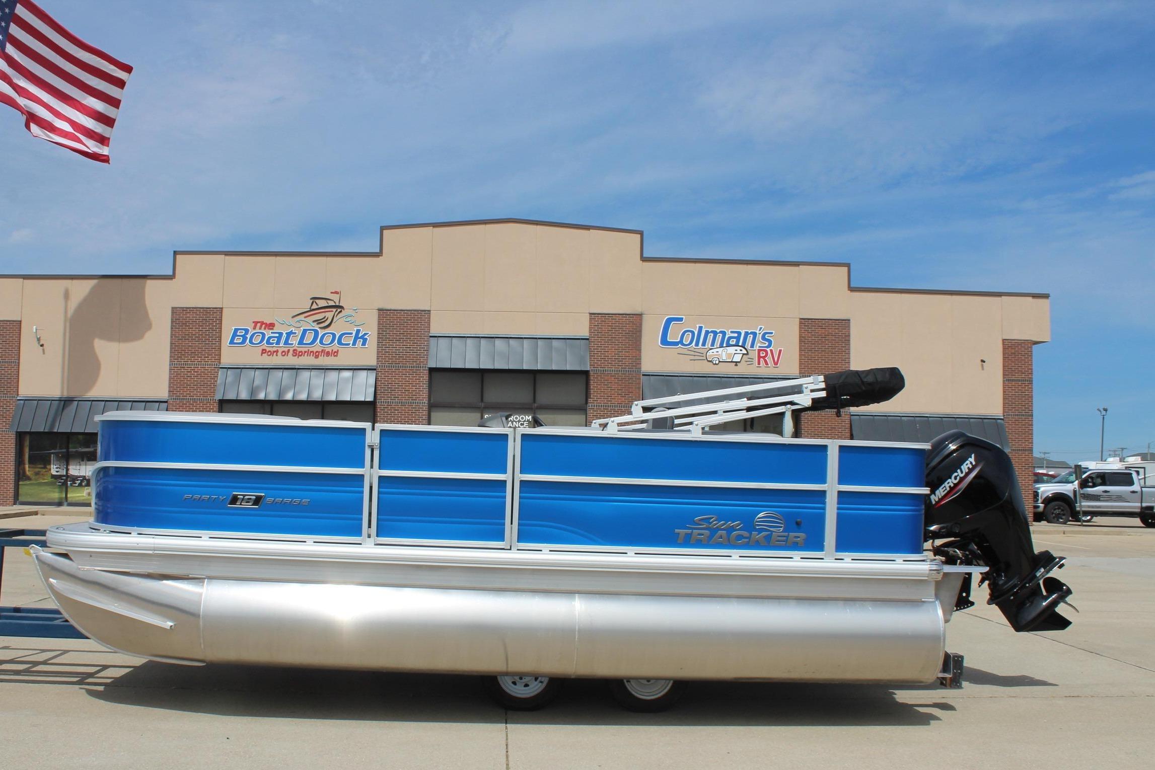 2026 Sun Tracker Party Barge 18 DLX