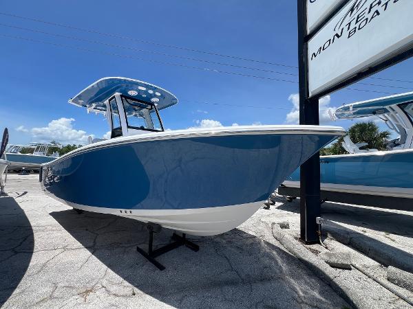 2025 Sportsman Open 212 Center Console