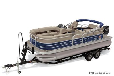 Sun Tracker Party Barge 20 DLX Boat