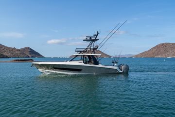 2023 Boston Whaler 420 Outrage