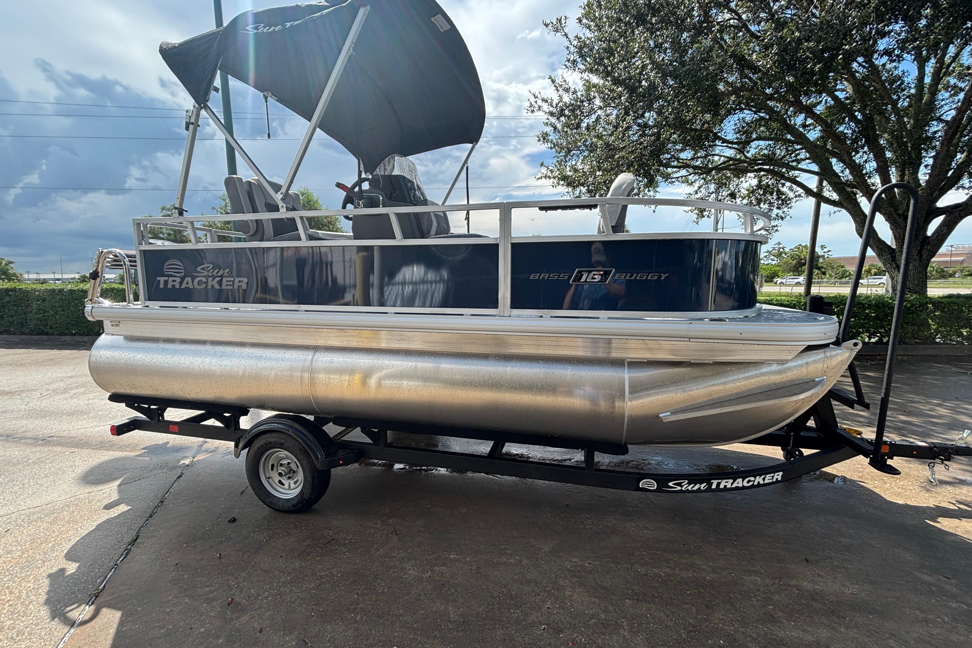 2026 Sun Tracker Bass Buggy 16 XL Select