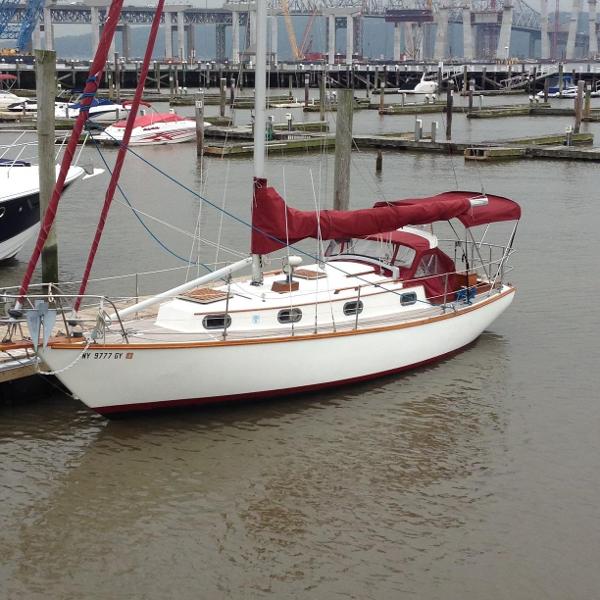 1983 Cape Dory 30