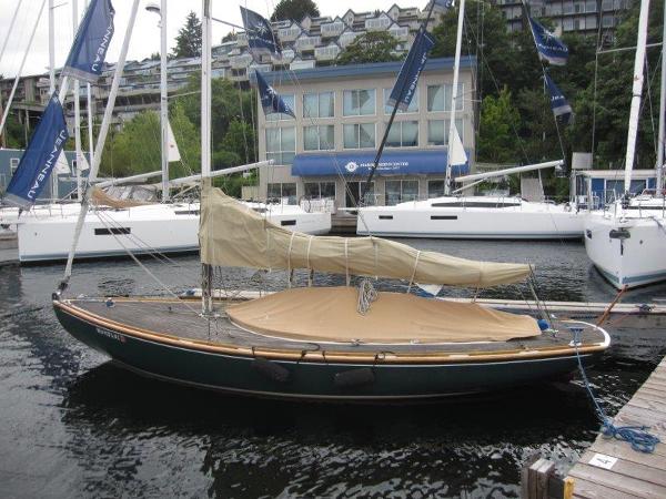 Dinghy sailboat shop for sale