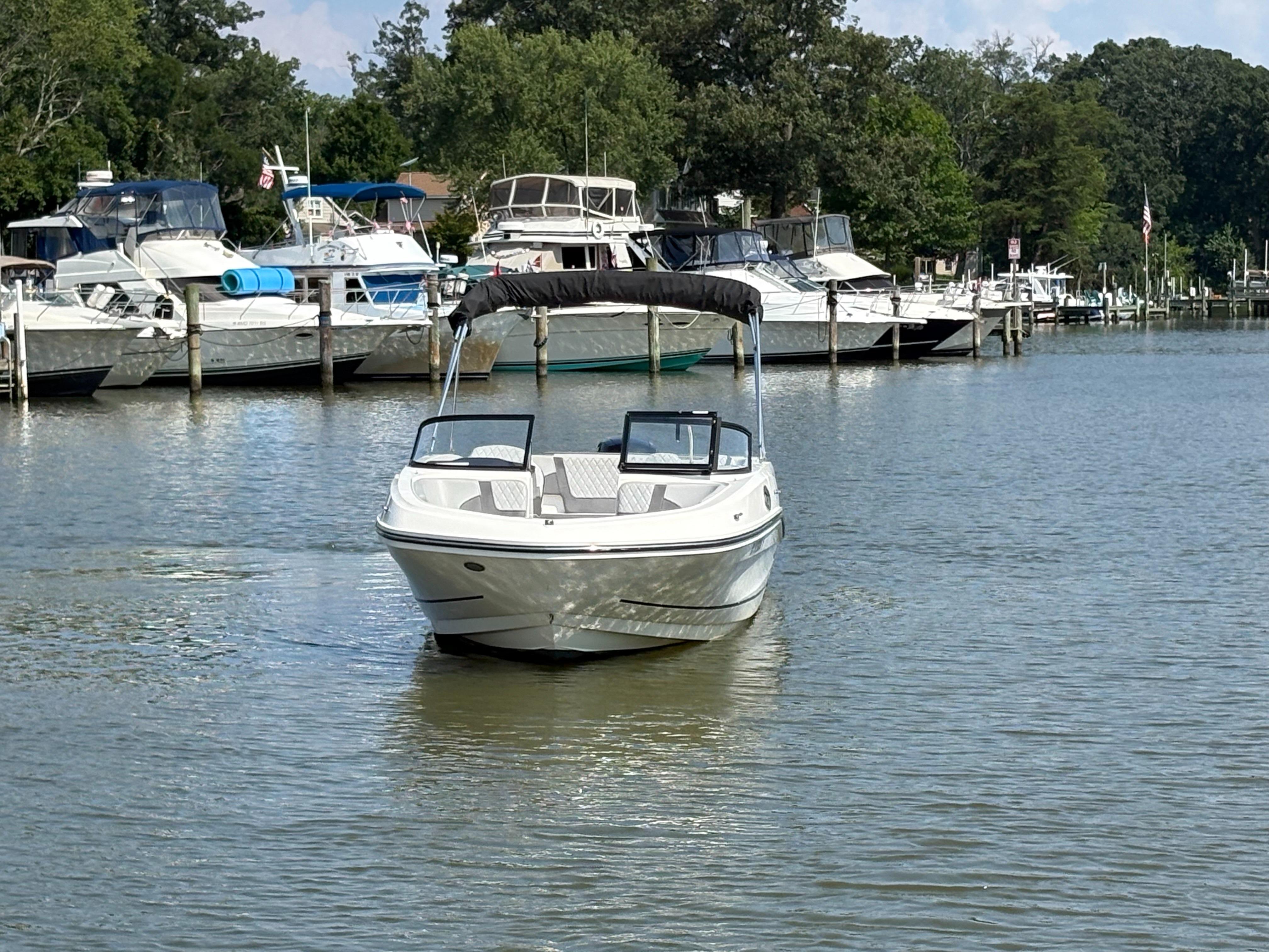 2022 Bayliner VR6 Bowrider OB