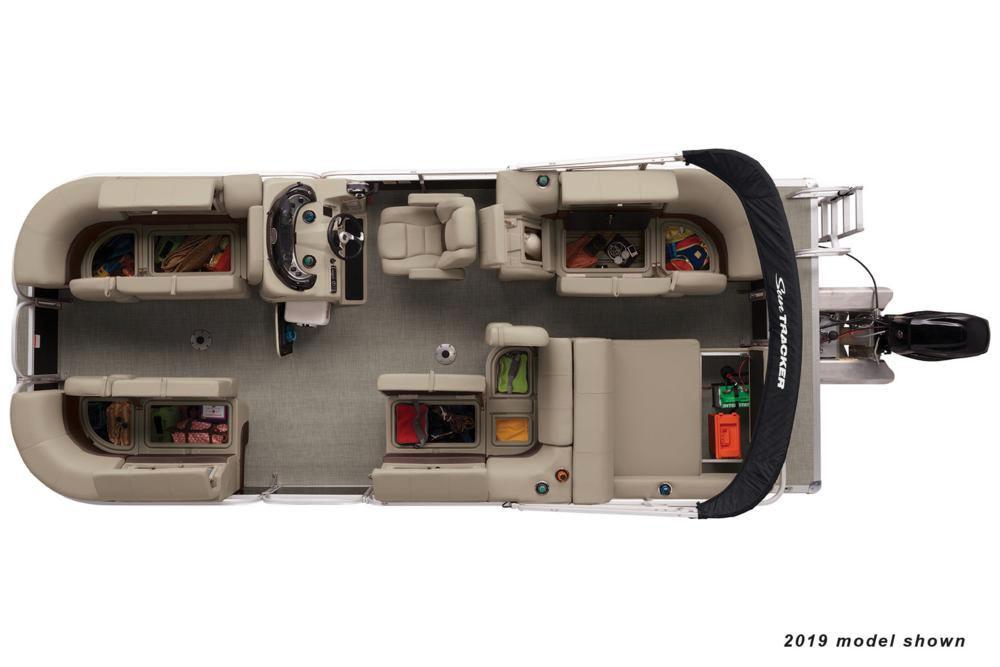 Sun Tracker Boat image